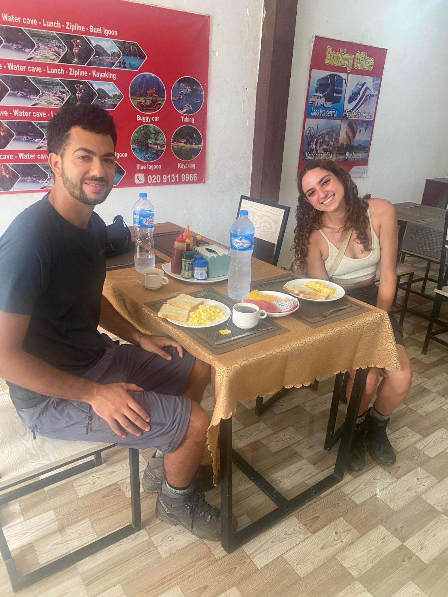 Vang Vieng Victory Guesthouse Екстериор снимка